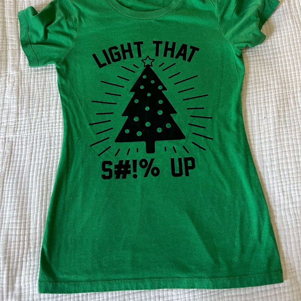 Green Graphic Tee - Short Sleeve